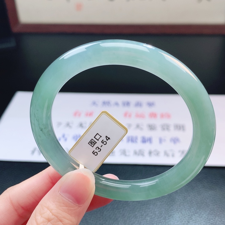 翡翠未镶嵌手镯翡翠手镯70