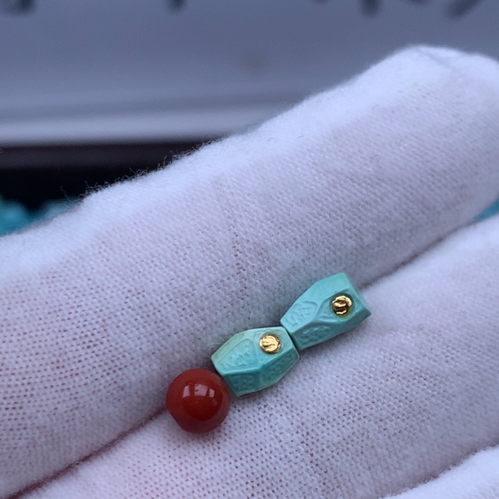 南红玛瑙未镶嵌珠宝奇石