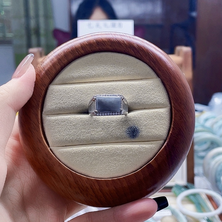 翡翠未镶嵌颈饰天然翡翠