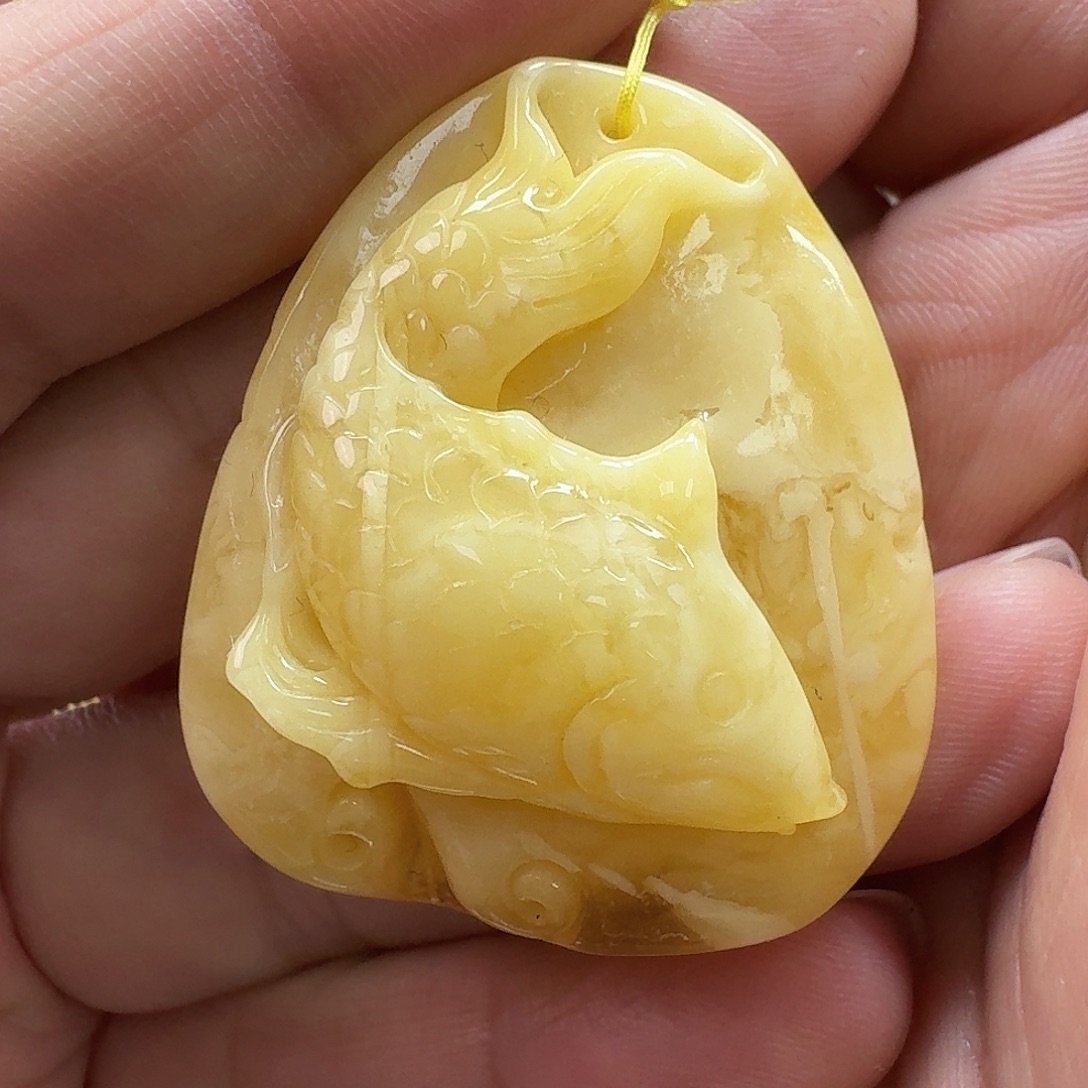 琥珀未镶嵌珠宝奇石121