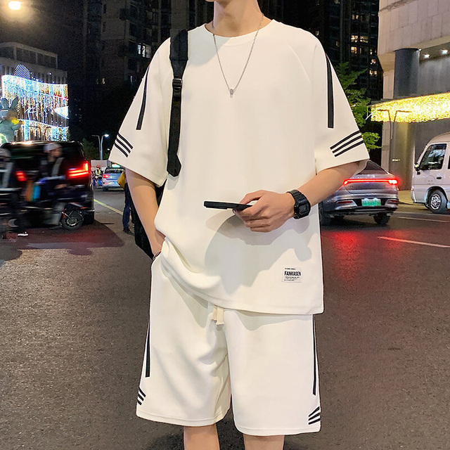 休闲运动套装男士夏季薄款宽松冰丝短袖t恤男短裤青少年搭配一套