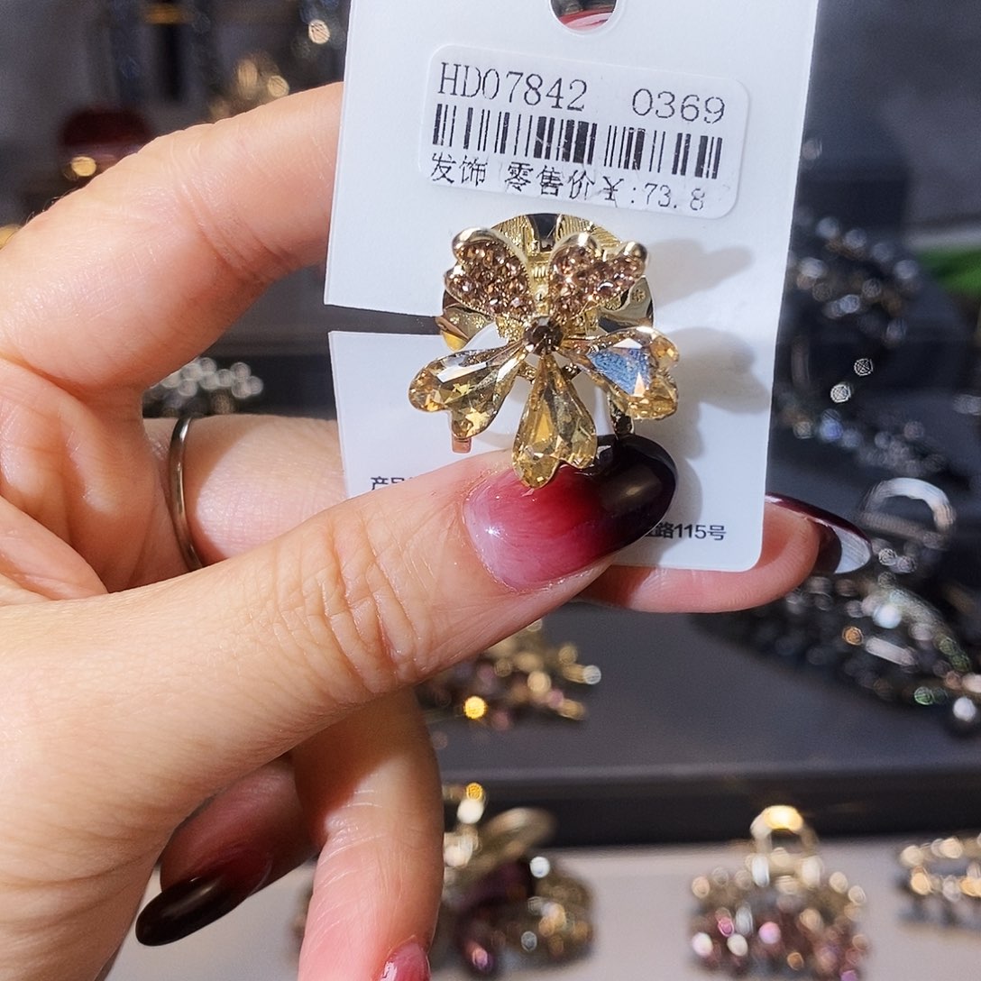 合成立方氧化锆铁合金