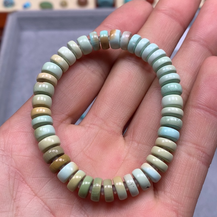 绿松石配饰未镶嵌