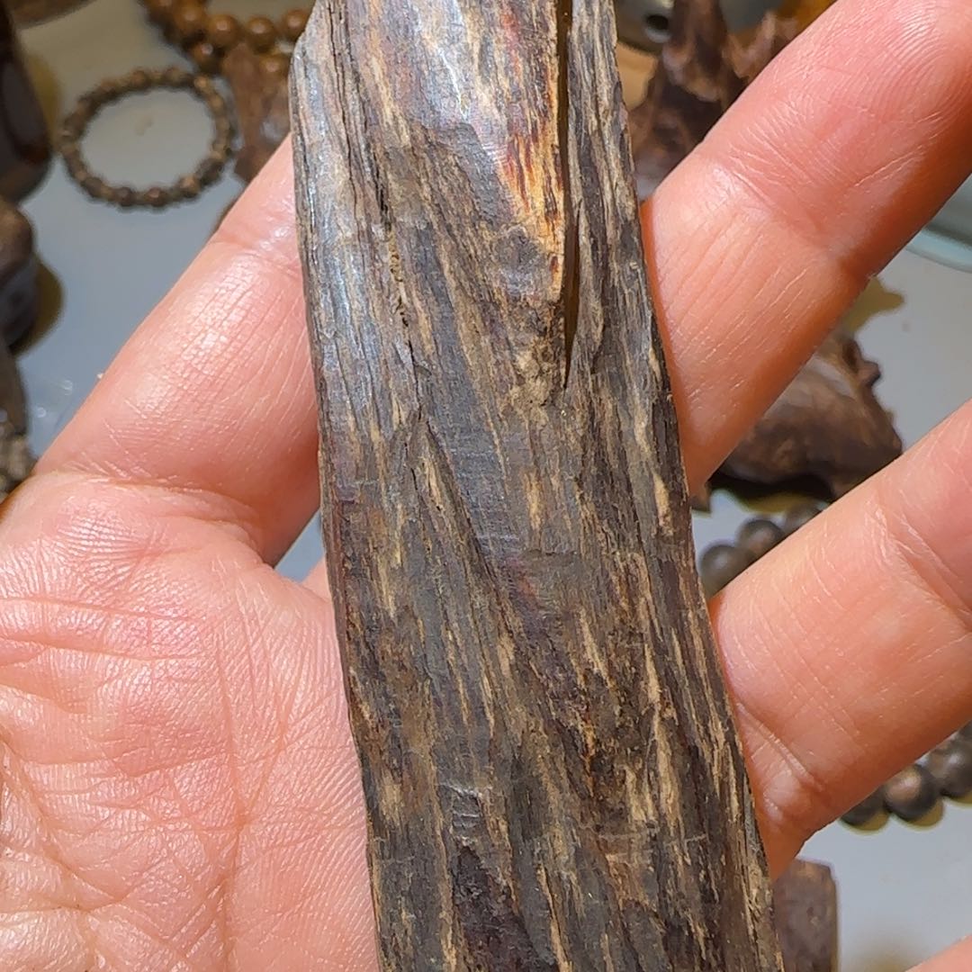 沉香碎屑沉香14.78克海南黎母山雷击料