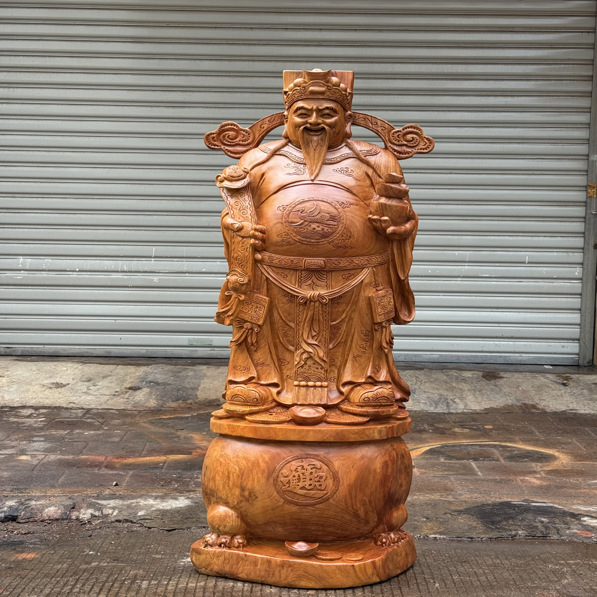 花梨木财神爷1.85米高X 60宽X 50厚