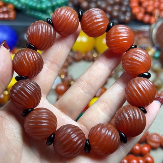 玛瑙/玉髓颈饰未镶嵌