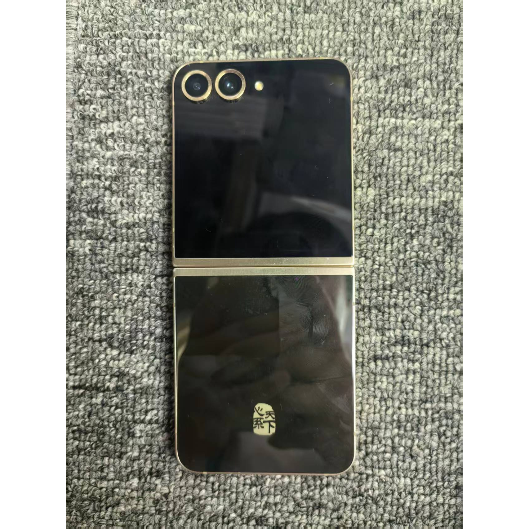 9新 Samsung/三星 三星w25flip