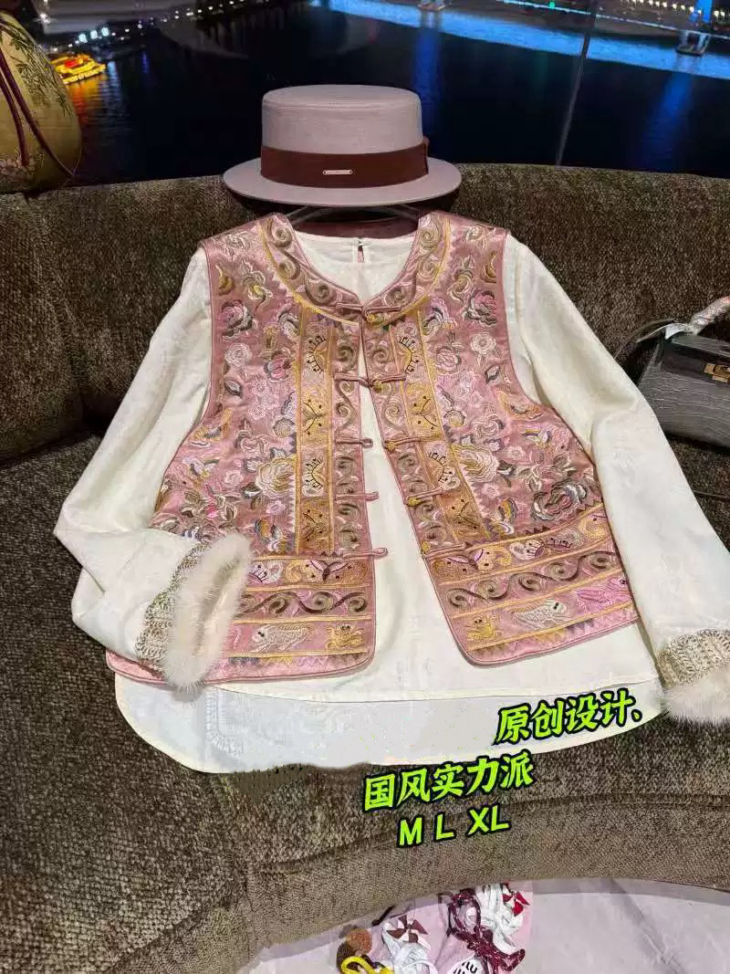 【生肖马甲】网红时尚复古中国风马甲无袖上衣691328
