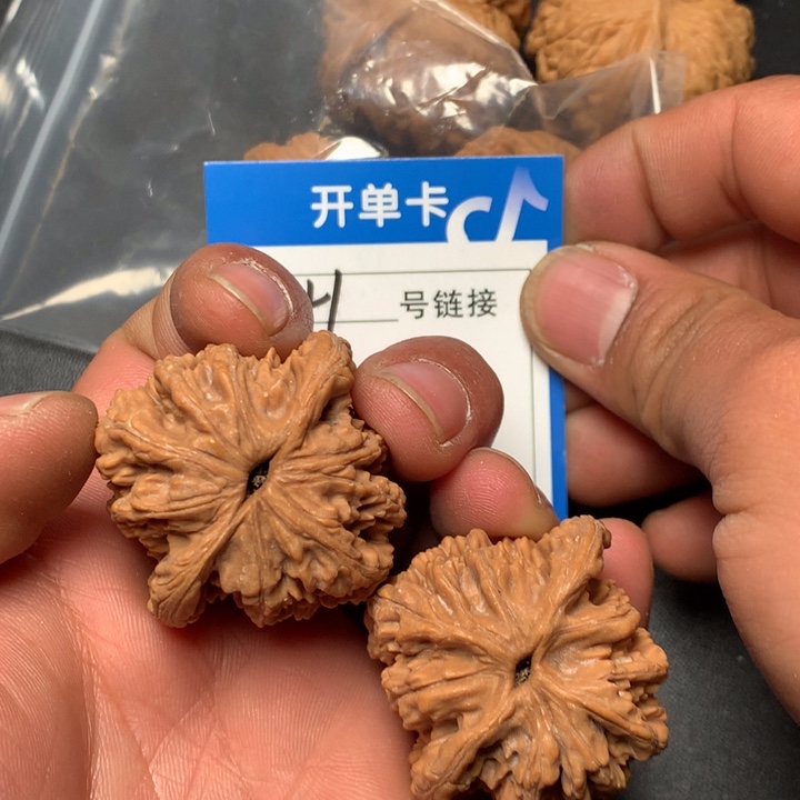 文玩核桃把件40虎头41
