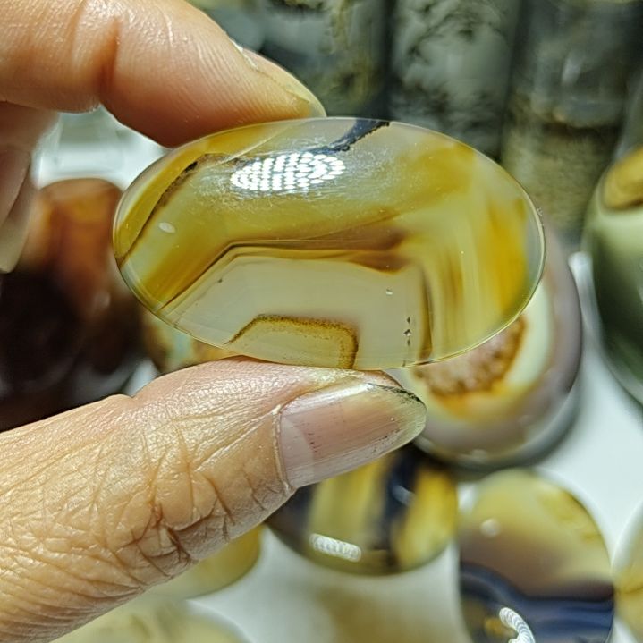 玛瑙/玉髓未镶嵌珠宝奇石