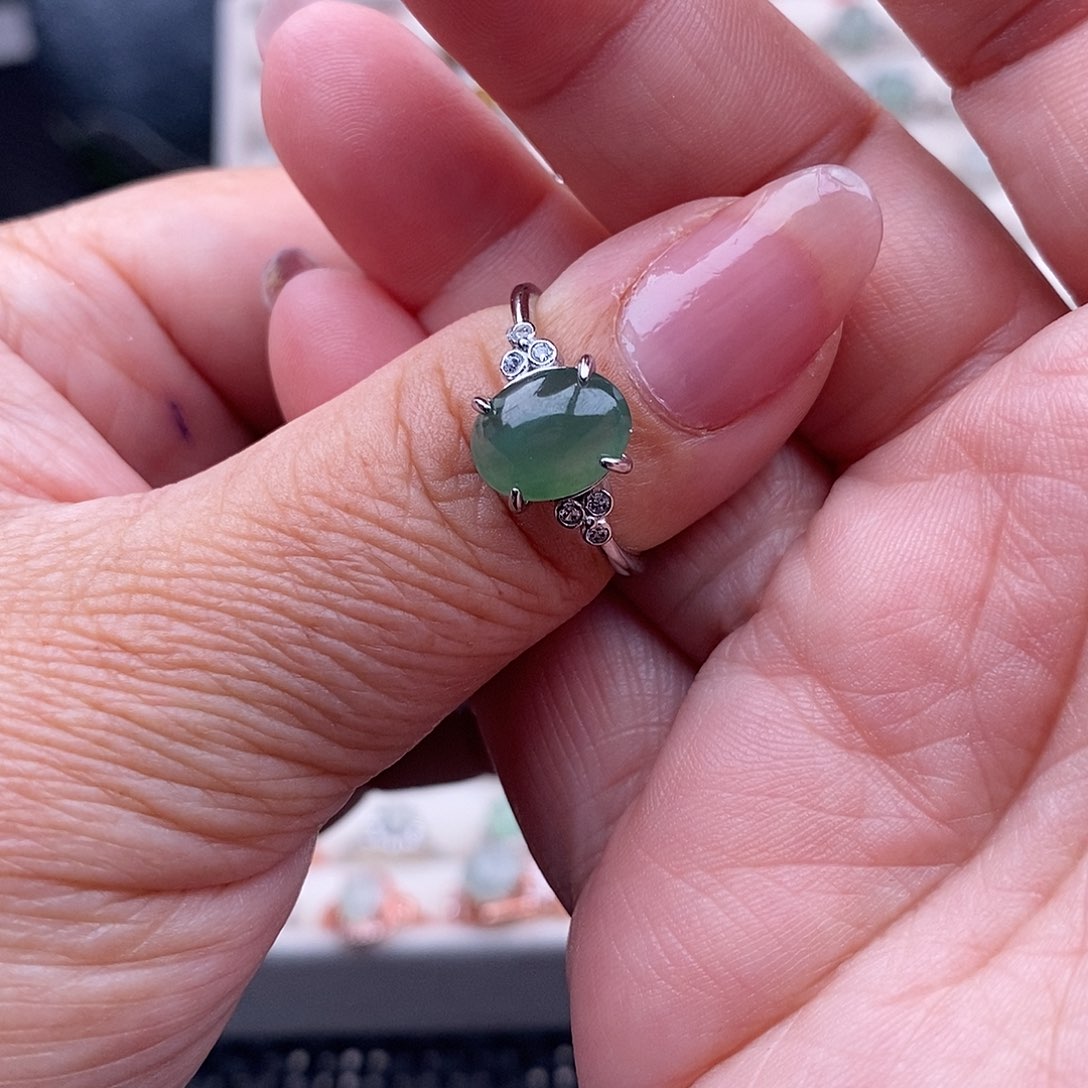 未镶嵌戒指翡翠小*缅甸