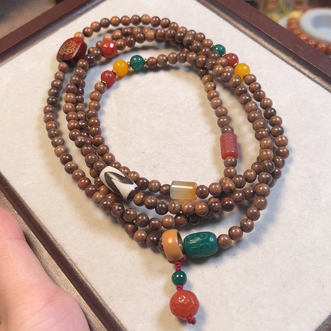 花梨木类吊坠未镶嵌花梨木