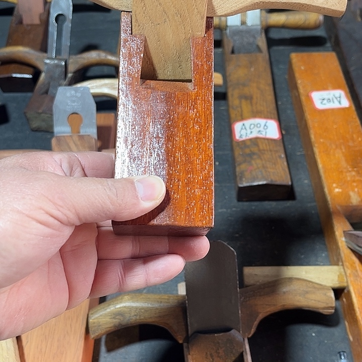 明***2刨子……………………………………