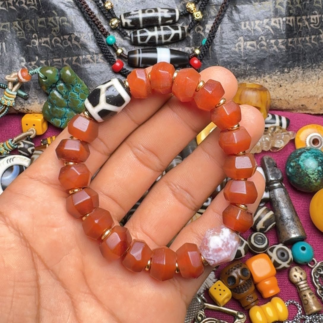 金刚菩提手串如图