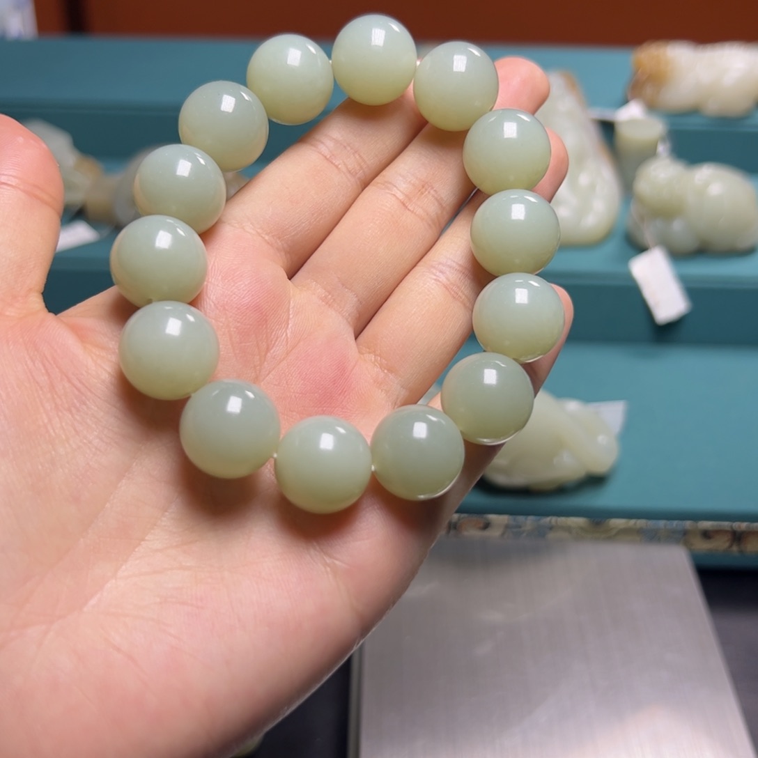 和田玉颈饰未镶嵌雪*