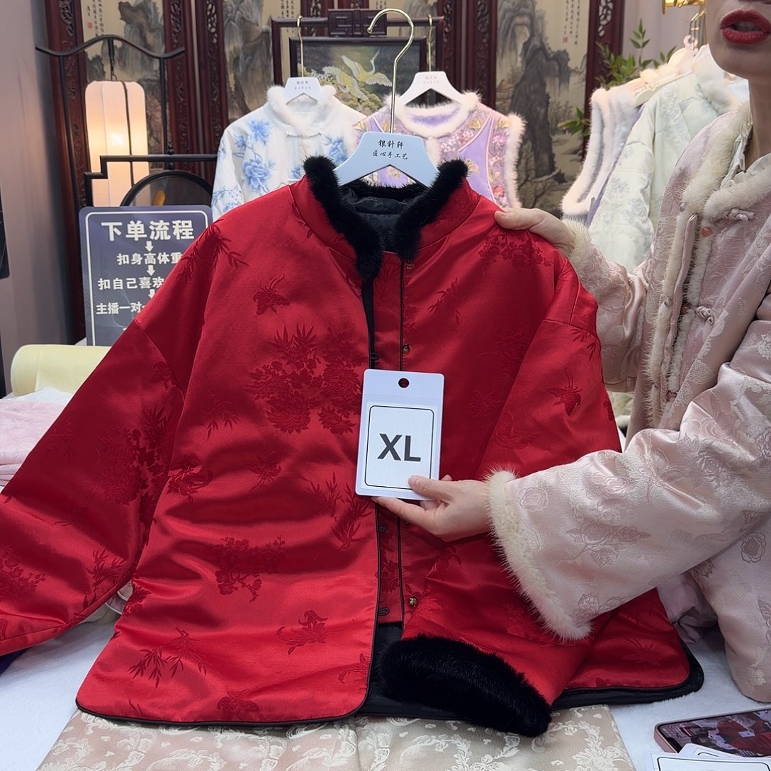 E***女非遗文化遗产的传承人