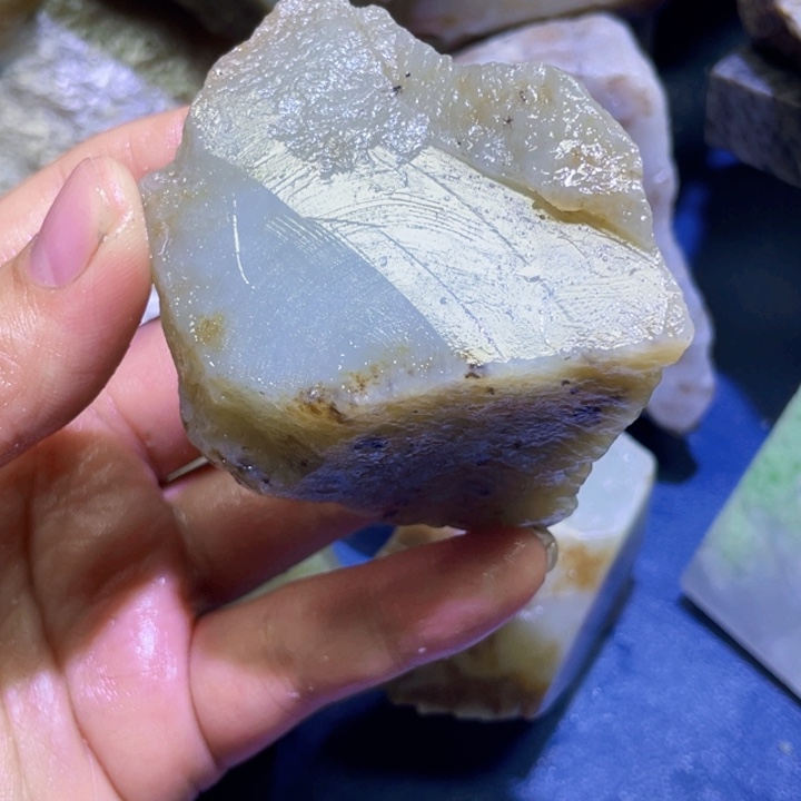 和田玉未镶嵌珠宝半成品