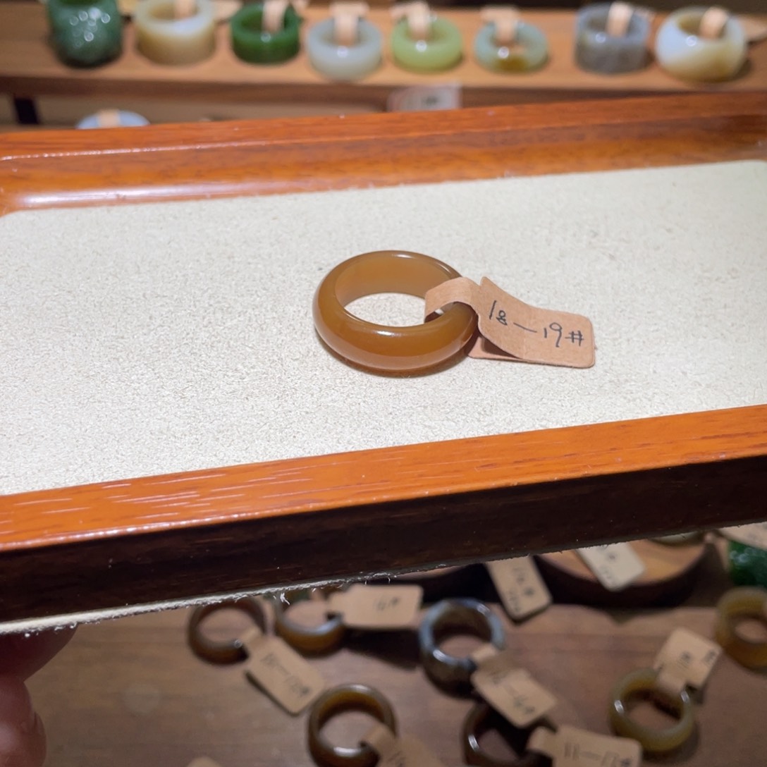 和田玉戒指未镶嵌?*?18.6