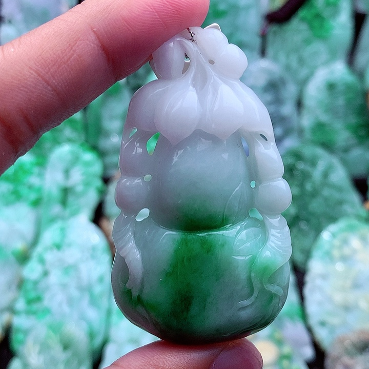 翡翠吊坠(不含链)未镶嵌