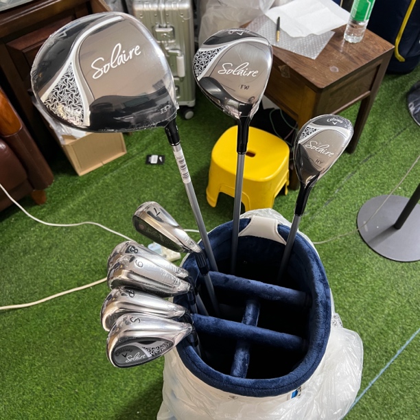 卡拉威 全新女士新手高尔夫套杆 solaire 3木5铁1推 w硬度