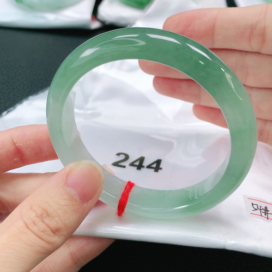 未镶嵌手镯翡翠缅甸54