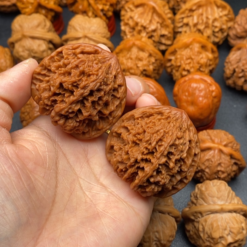 【闪购商品】文玩核桃把件43满天星