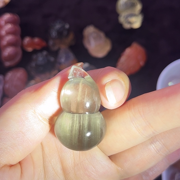 W****未镶嵌颈饰水晶水晶