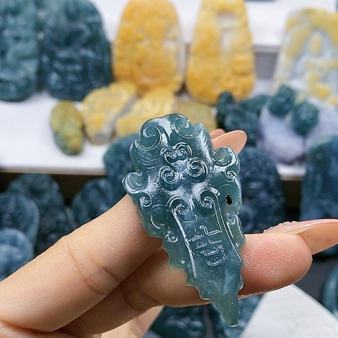 定制翡翠未镶嵌仿古