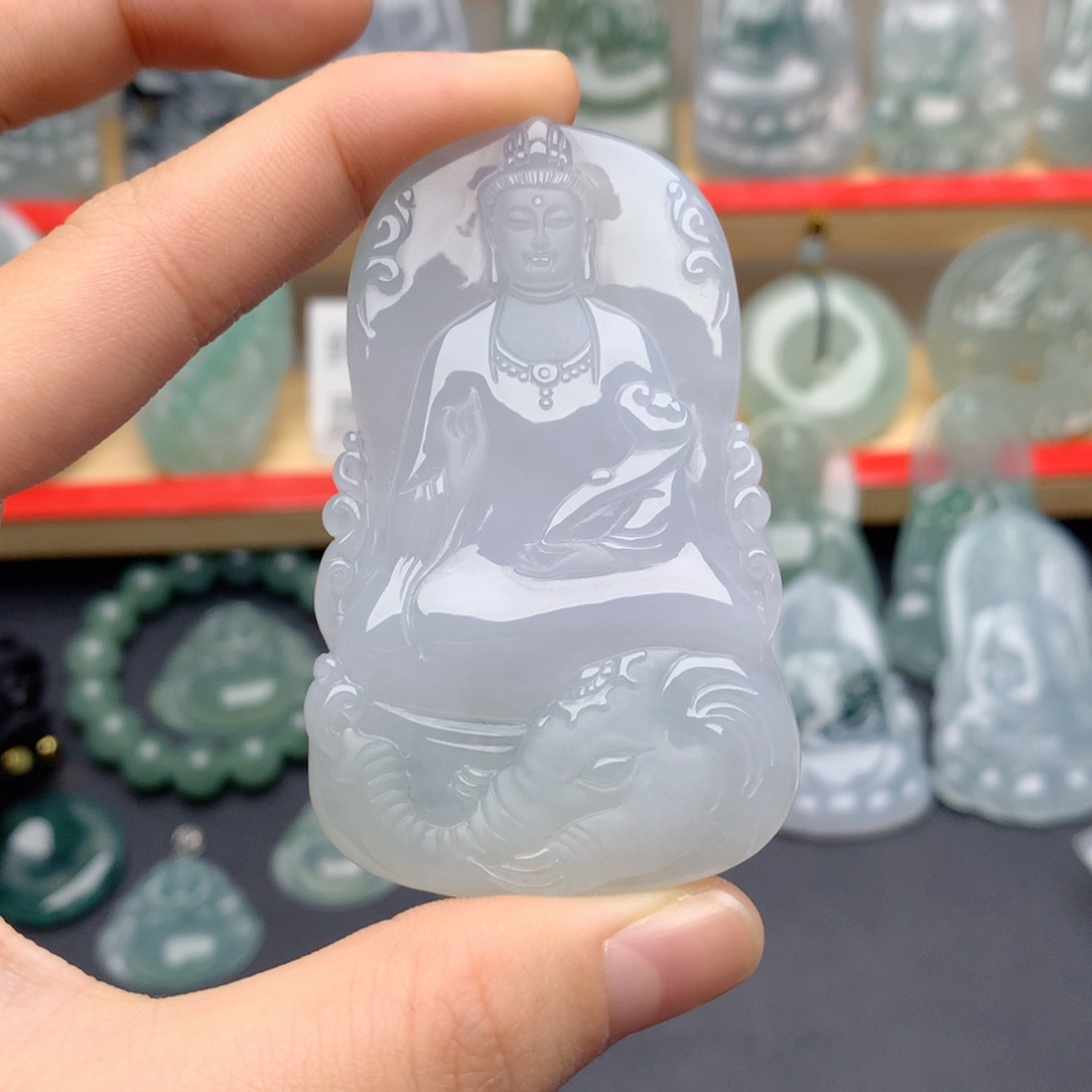 翡翠未镶嵌颈饰普贤