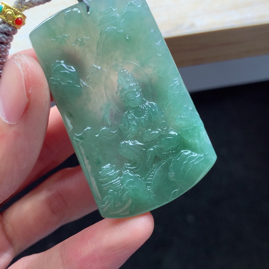 翡翠颈饰未镶嵌吊坠