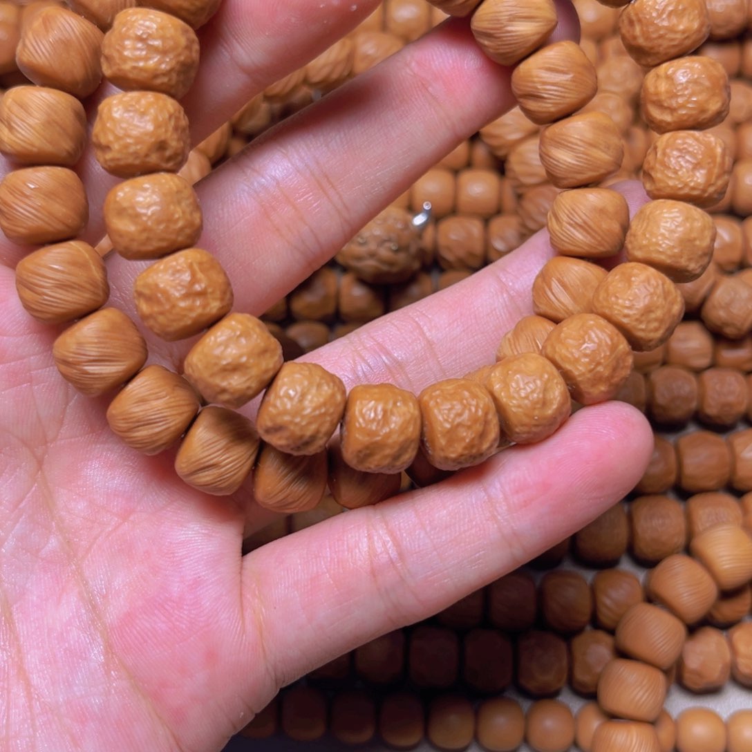 猴头核桃吊坠不****火两条