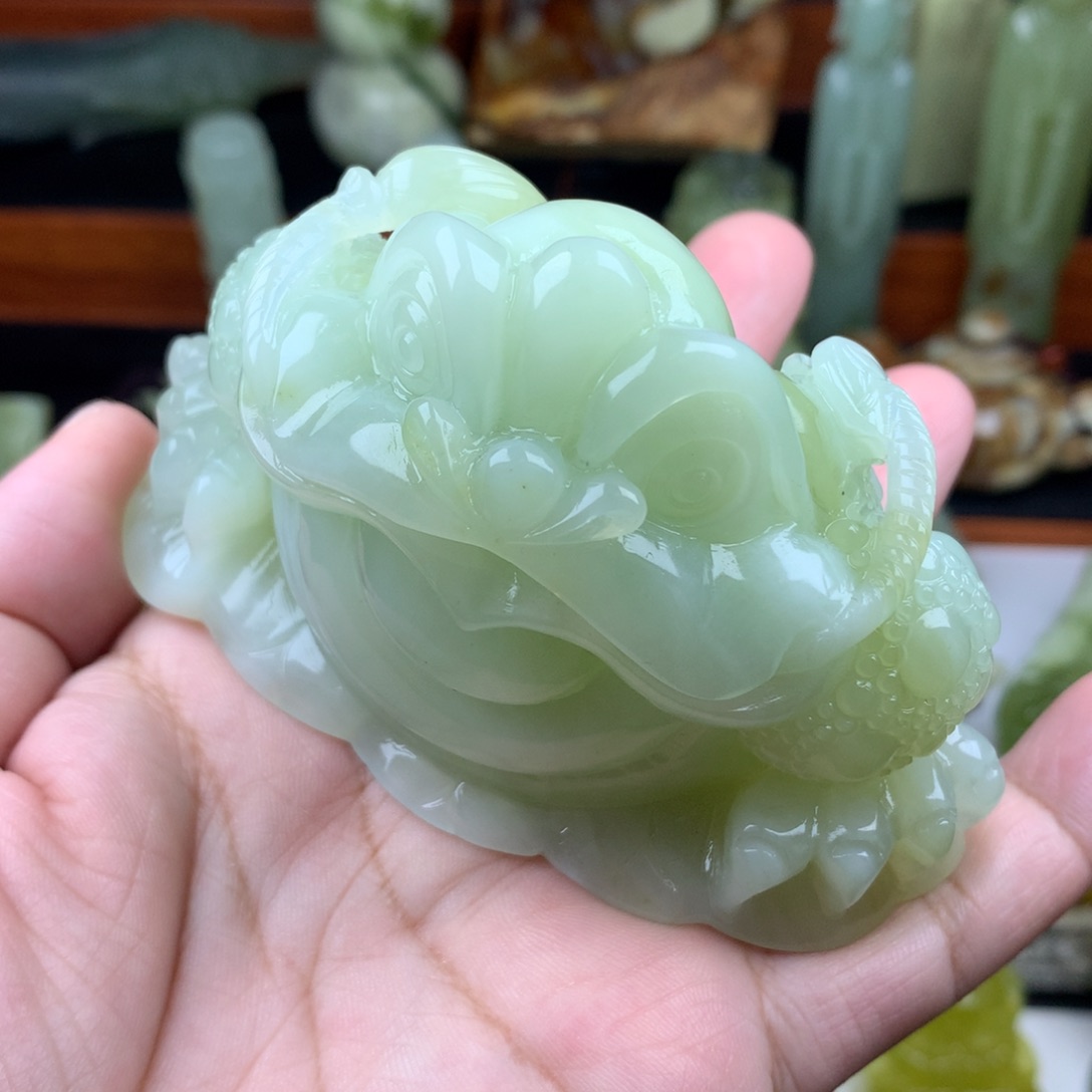 岫玉手把件未镶嵌