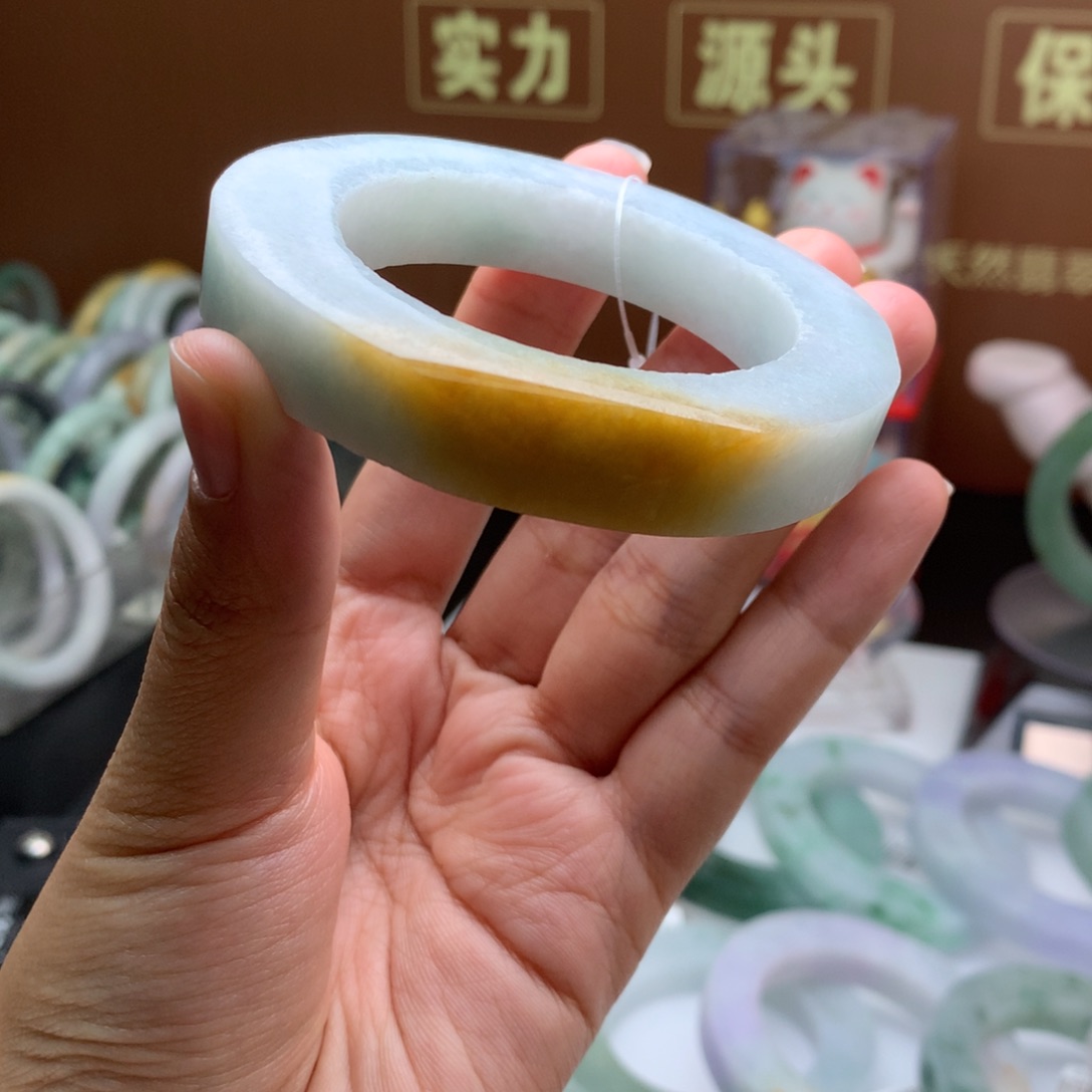 定制翡翠手镯未镶嵌柠檬黄