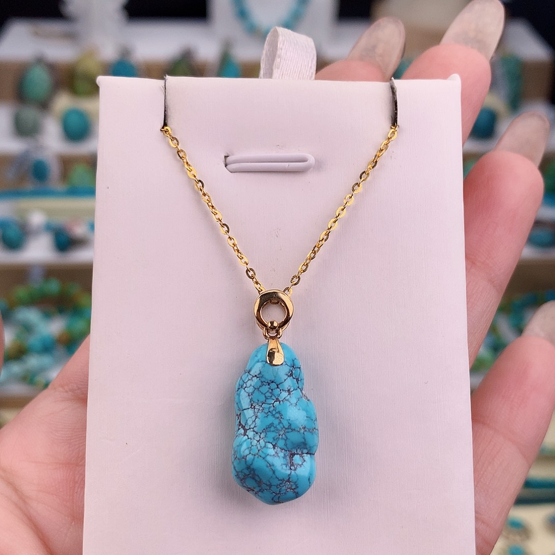 绿松石18K金镶嵌吊坠(赠链)