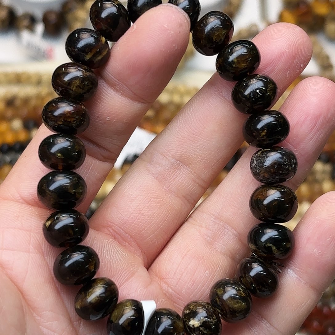 琥珀未镶嵌裸石十一50115