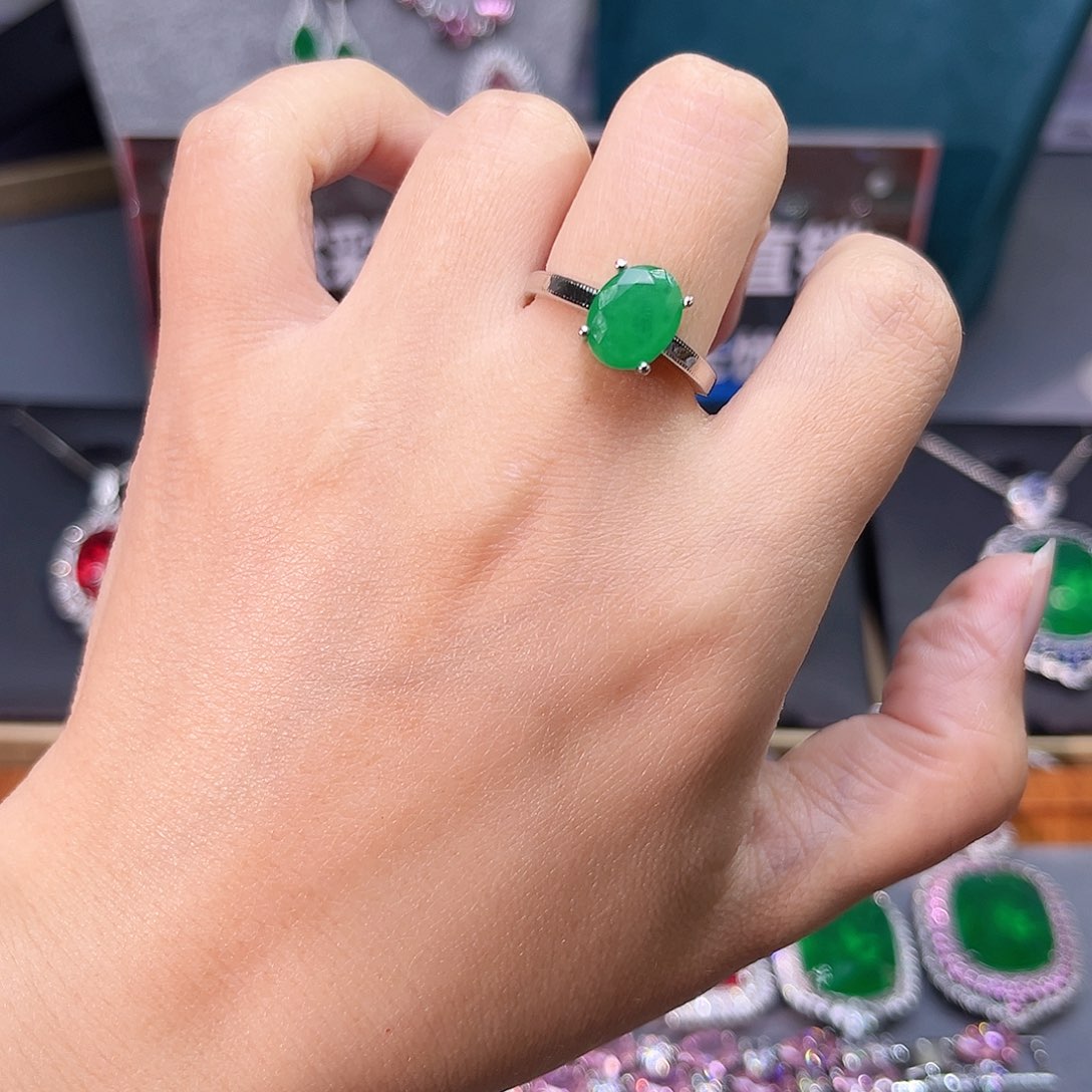 银S925镶嵌戒指祖母绿74