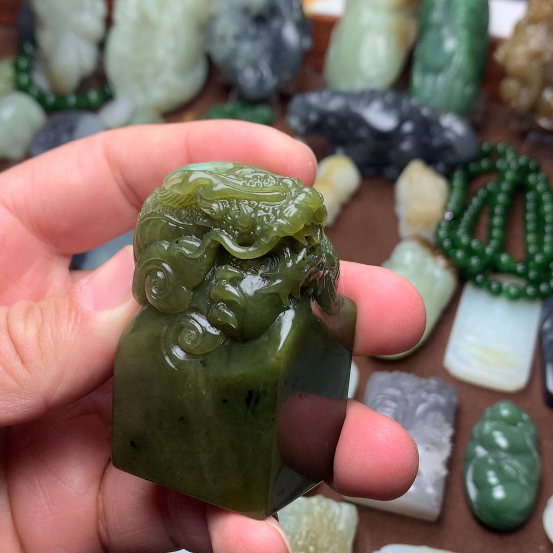 和田玉把件未镶嵌