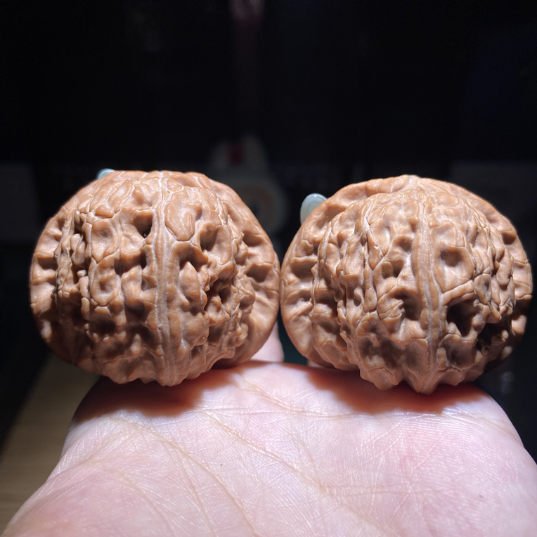 精品盘玩核桃全品红皮白狮子文玩佳品货头