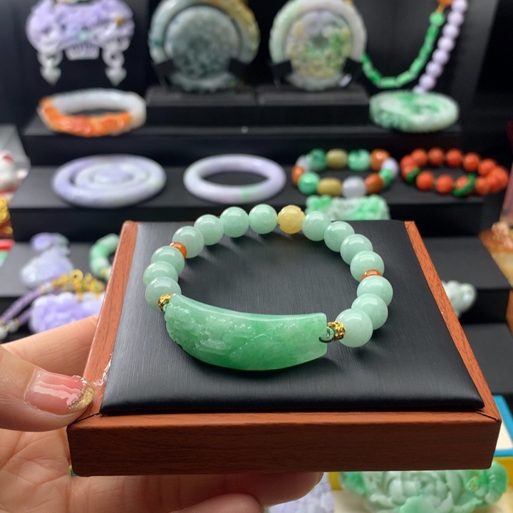 翡翠手链未镶嵌翡翠手串