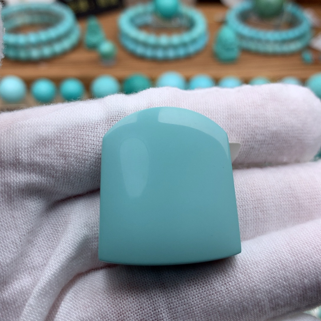 绿松石未镶嵌珠宝奇石