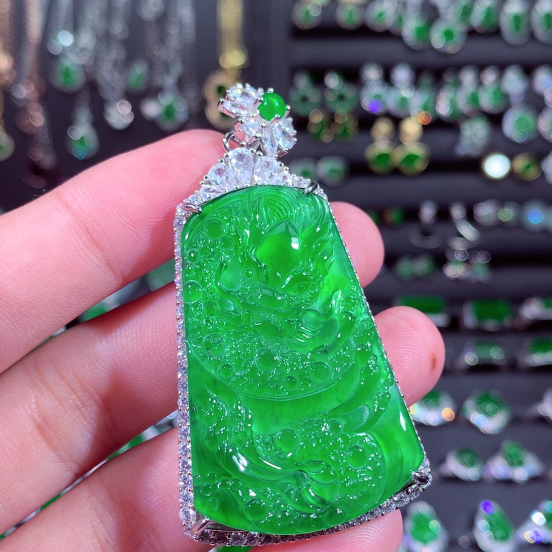 翡翠吊坠(不含链)未镶嵌