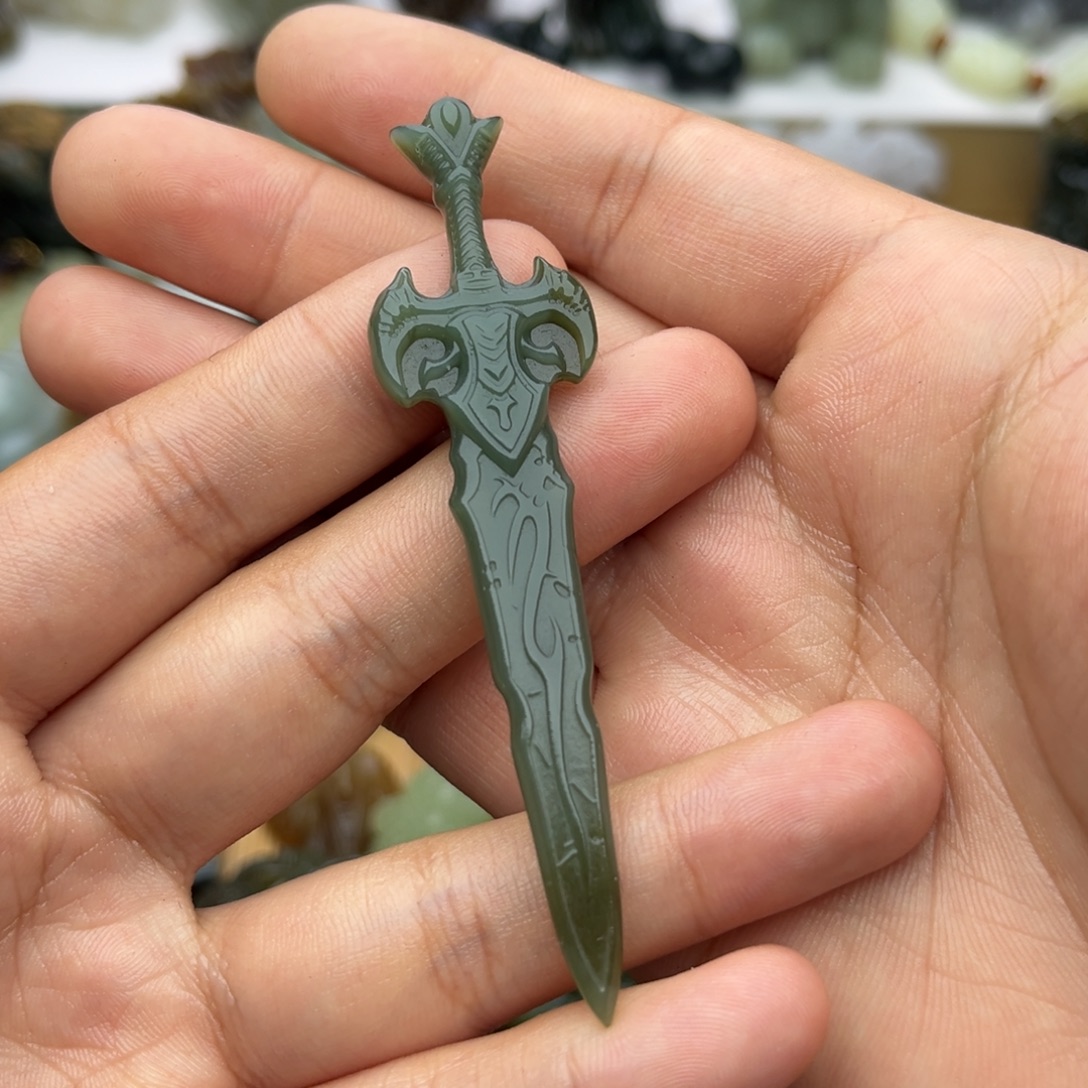 和田玉未镶嵌颈饰