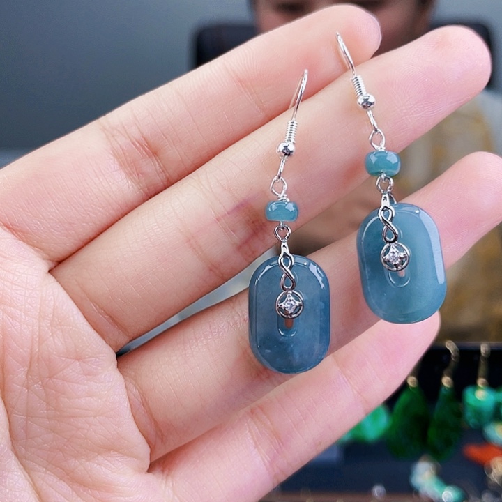 翡翠耳饰未镶嵌饰品