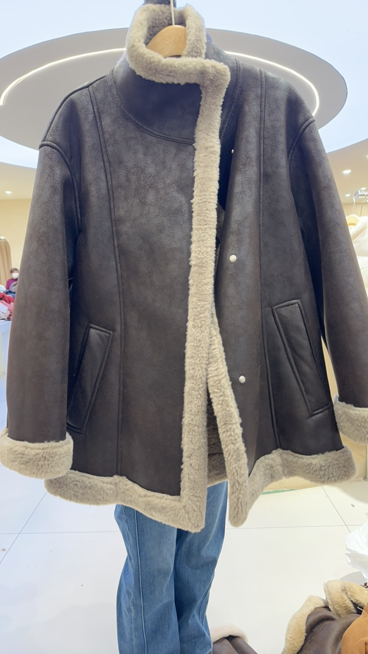 恩熙·韩版气质中长款皮毛一体外套555