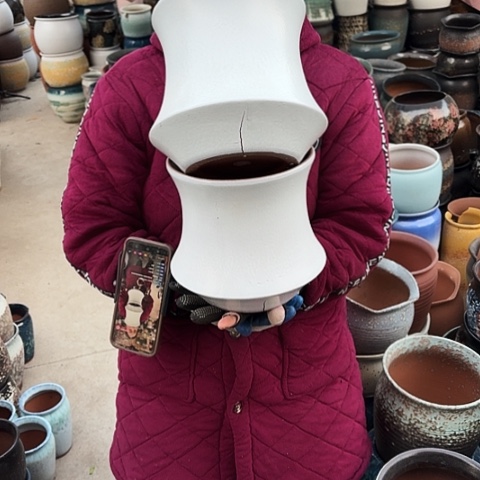 口19高20瑕疵底裂盆子。