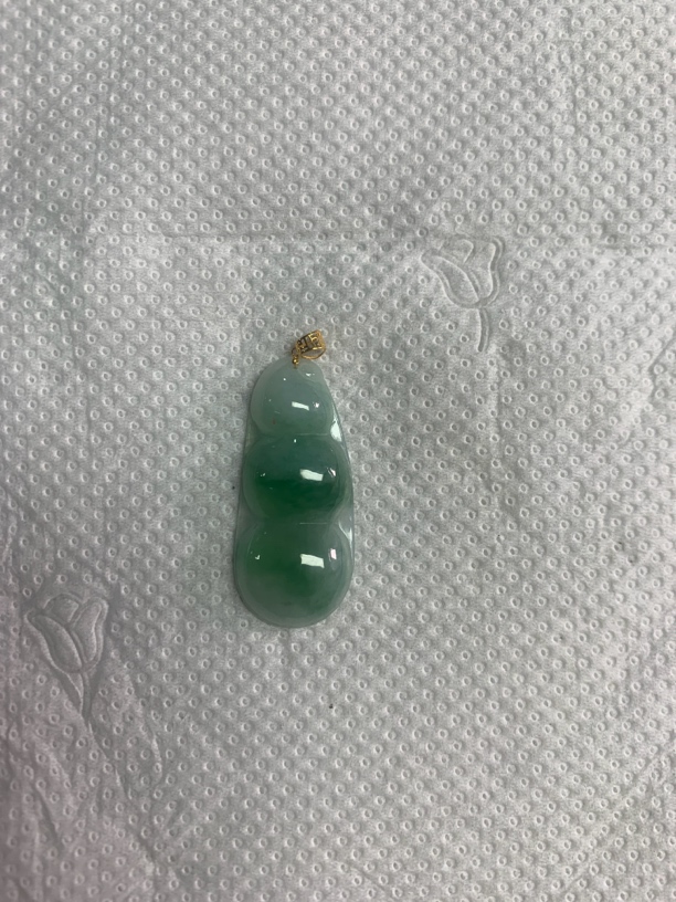 玉如军意翡翠珠宝