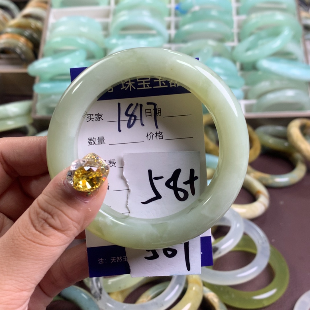 蛇纹石玉手镯未镶嵌1817