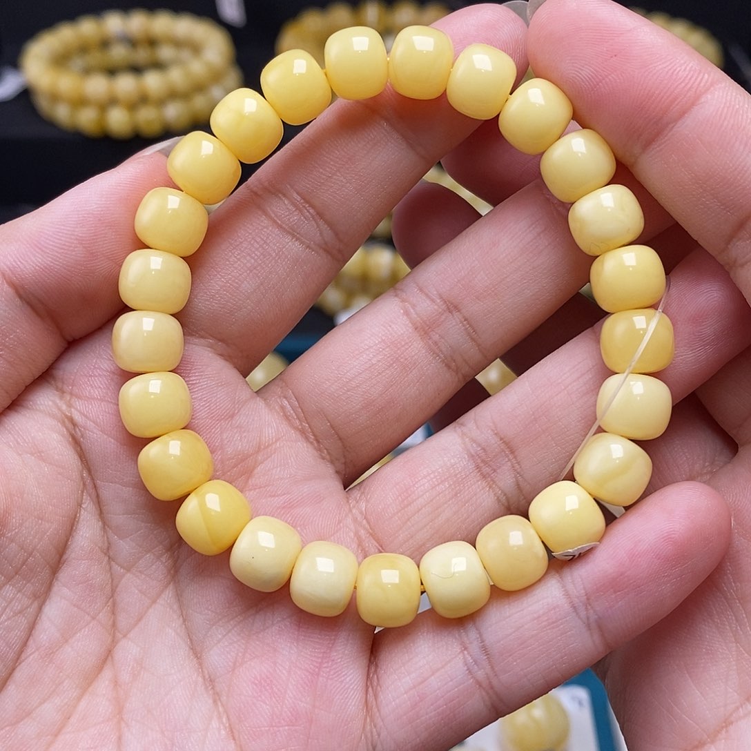 蜜蜡珠宝奇石未镶嵌