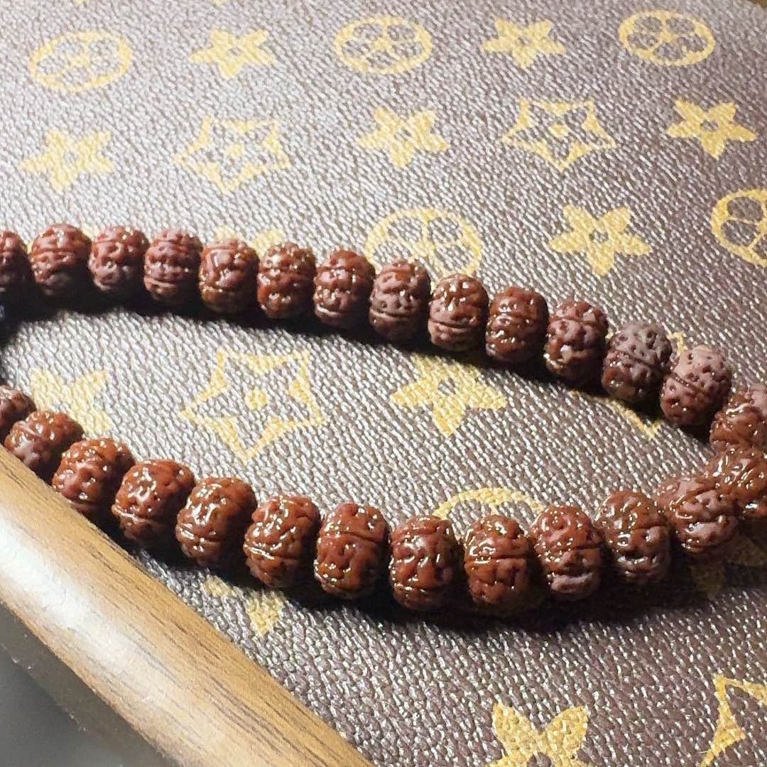 A***y吊坠金刚菩提勿里达老树王2024