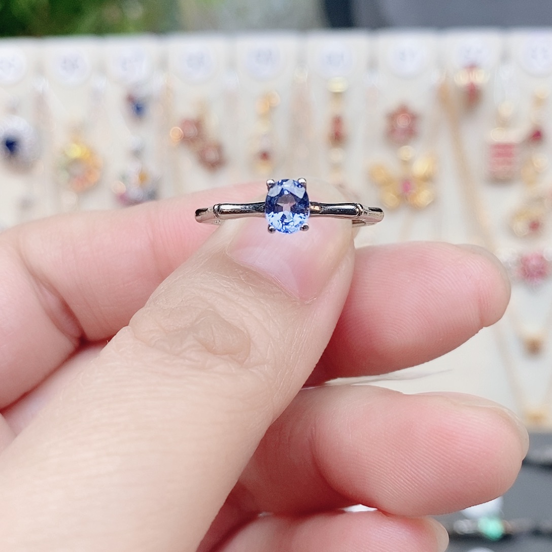 蓝宝石戒指银S925镶嵌